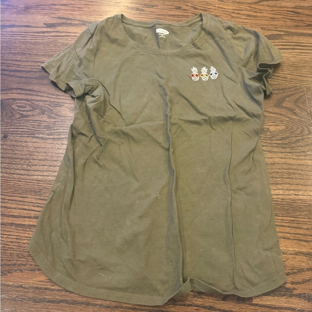 Old Navy Olive Tee with Pineapple Trio